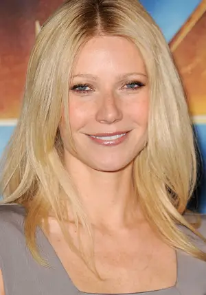 Paltrow, “Country Strong”