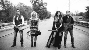 M_LittleBigTownTornadoVid630_103112